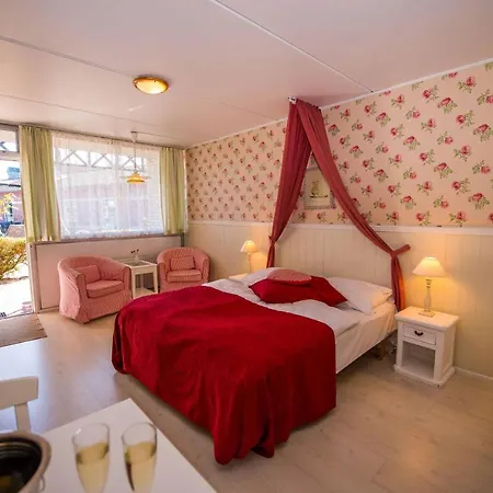 Kommandorgarden Hotel