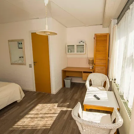 فندق Kommandorgarden 3*