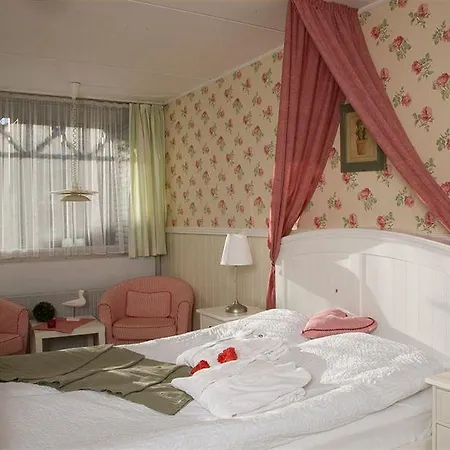 Kommandorgarden 3*